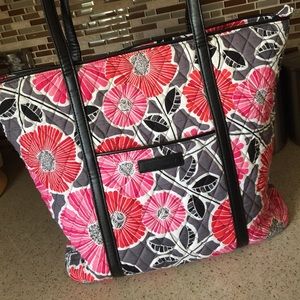 Vera Bradley Trimmed Vera Tote Cheery Blossom NWT